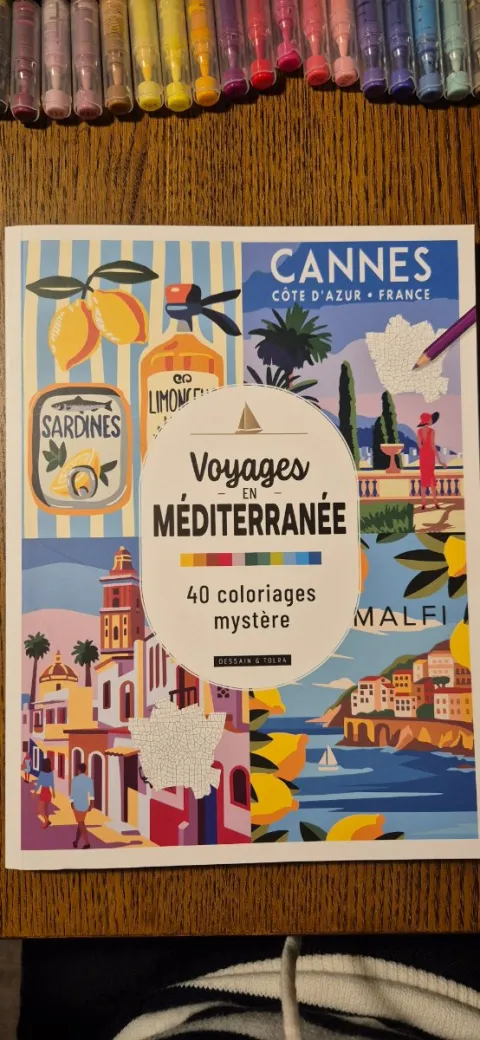 Couverture du coloriage mystère Voyages en Méditerranée
